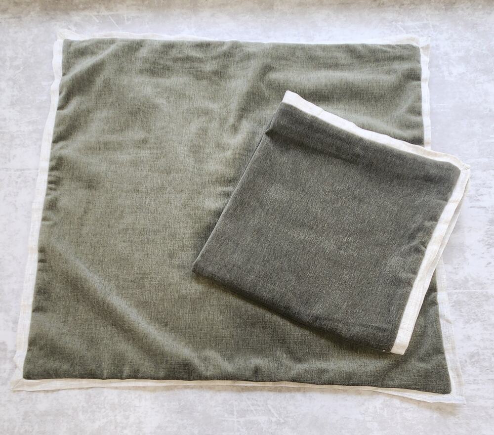 Pottery Barn Green Velvet Linen Throw Pillow Cover 2PC Set Classic Luxe 20"x20"